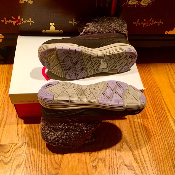 Ryka New Brown Boots w/Fur Detail - Picture 4 of 4